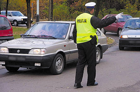 W mińskiej KPP / Za szybko