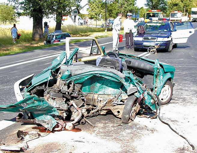 Niebezpieczna A-2 / Śmiertelna kraksa