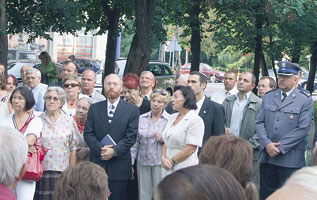 Misk Mazowiecki po ydowsku / Ofiarom getta