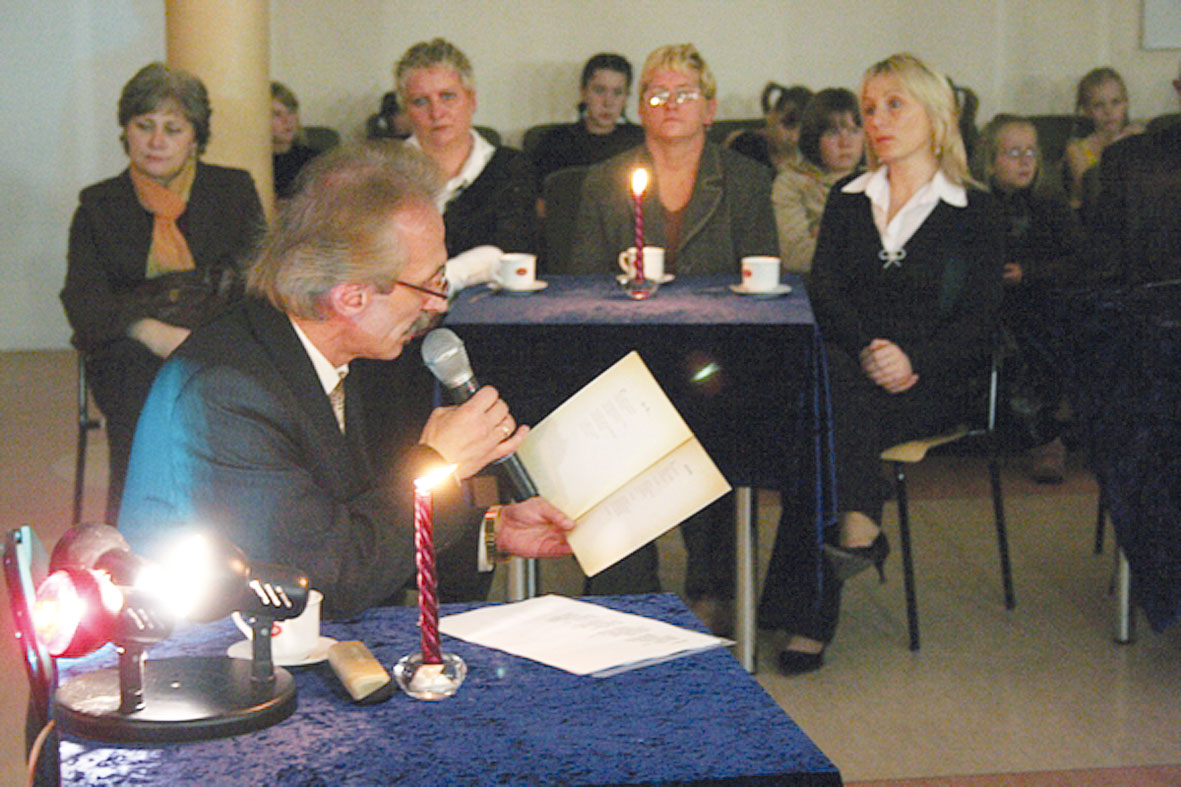 W Kauszynie / Syci na rozstajach