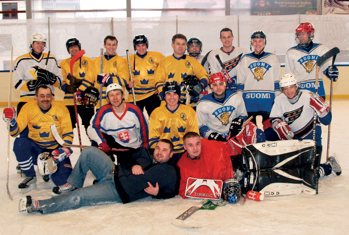 Sport w powiecie / Zabawa w hokeja