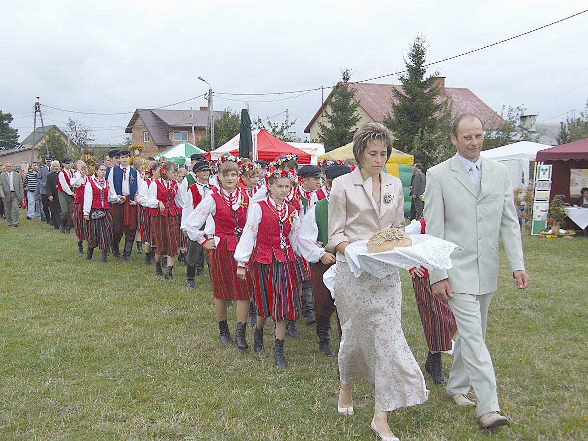 Doynki w Dobrem / Skarby z prdem
