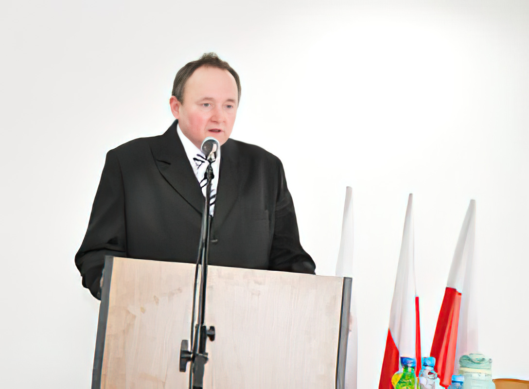 W miskiej gminie / Wola ufania