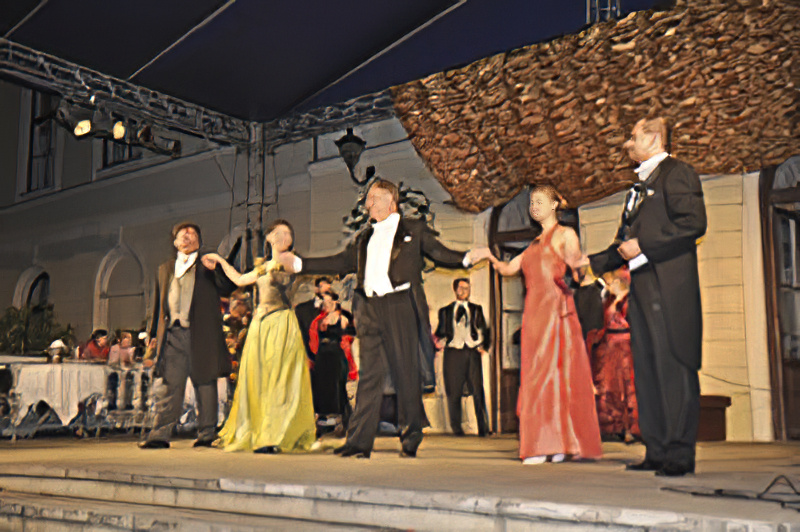 Mińsk Mazowiecki operetkowy / Z magią uczuć