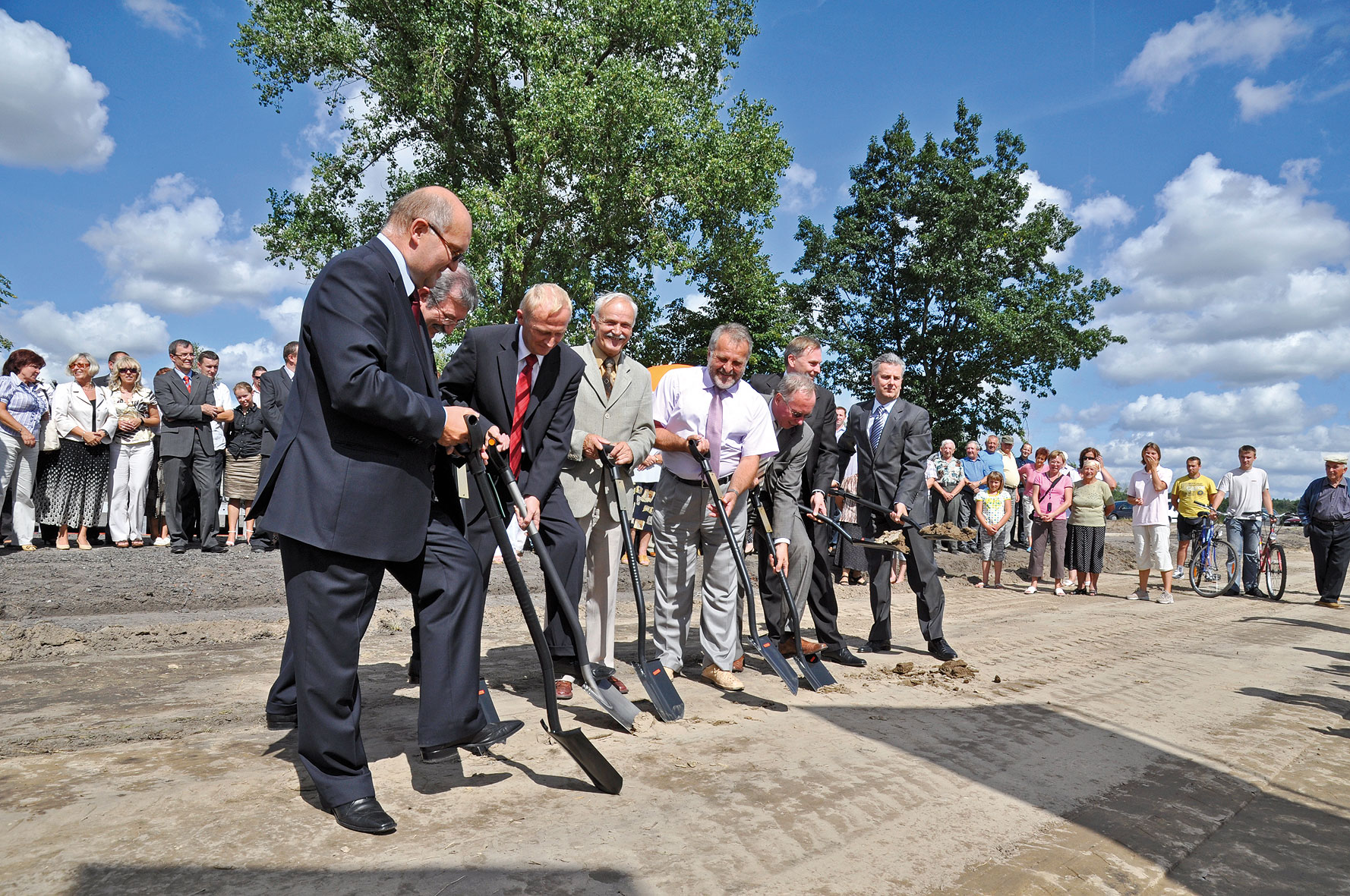 Powiat komunikacyjny / Szpadle w obwodnicę