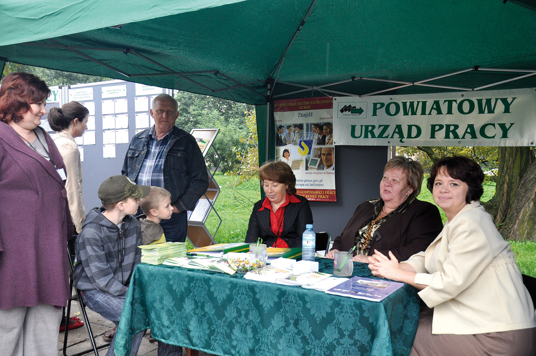 Powiat pracujących / Szanse za miliony