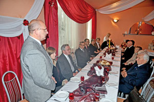 Powiat ociemniaych / Laski w bieli