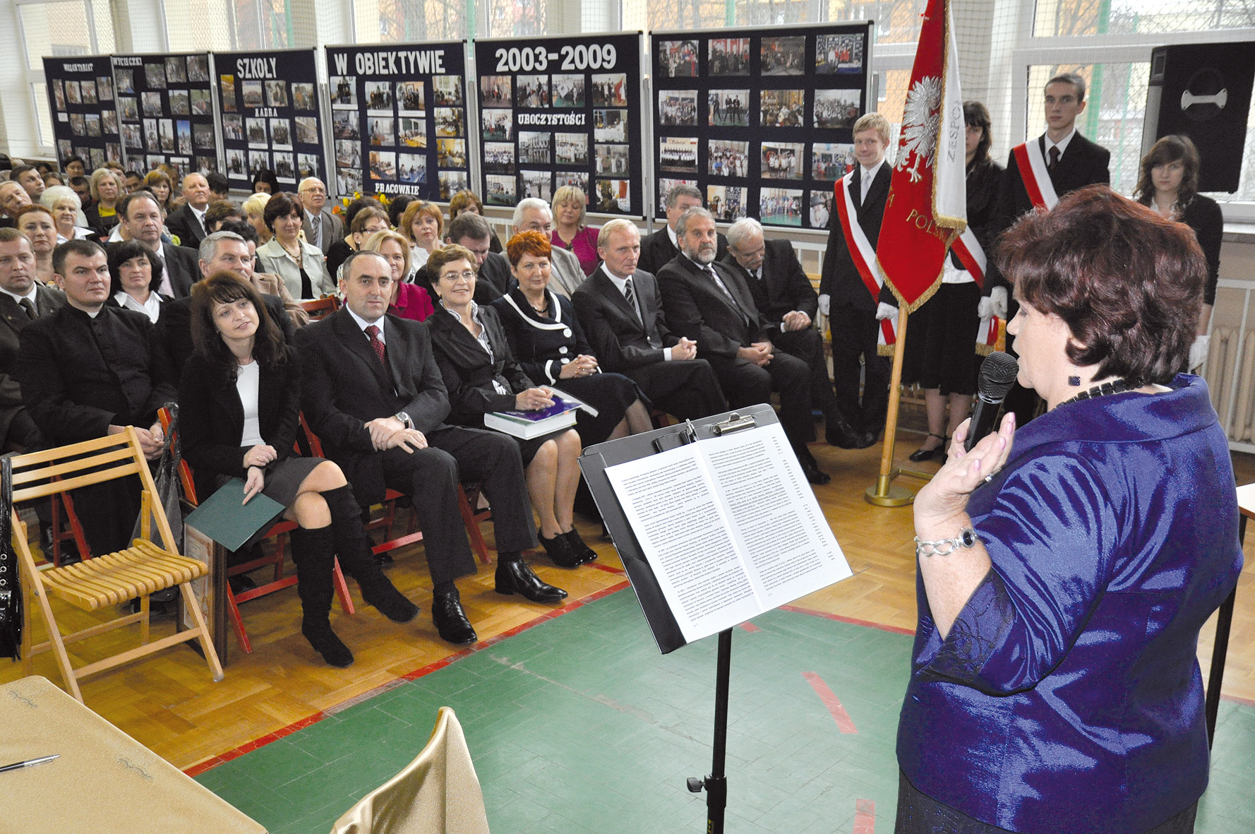Podwjny jubileusz Chemika i Medyka / Korale z szafirami