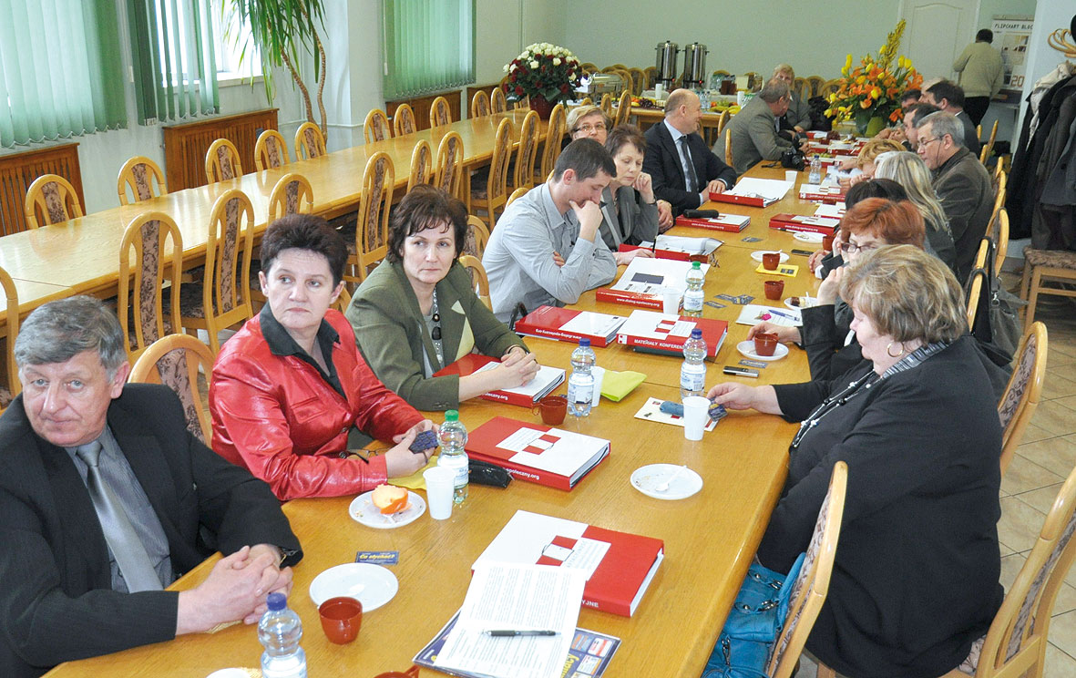 Powiat pracodawcw / Skazani na siebie