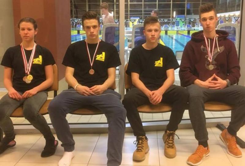Kalejdoskop sportowy / Basenowe yciwki