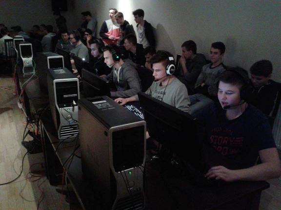Kalejdoskop sportowy / Mińsk e-sportowy