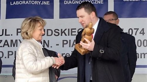 Okuniew na jarmarku / Z konia do Okunia