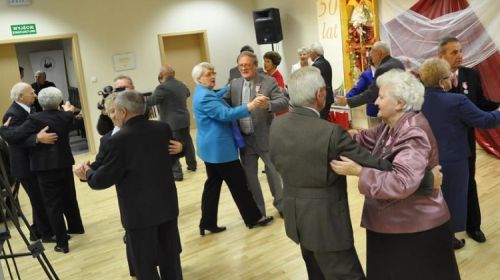 Miskie jubileusze / Godne wygody
