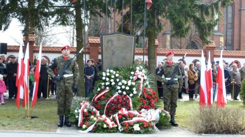 Dbe Wielkie historyczne / Pamici andarmw