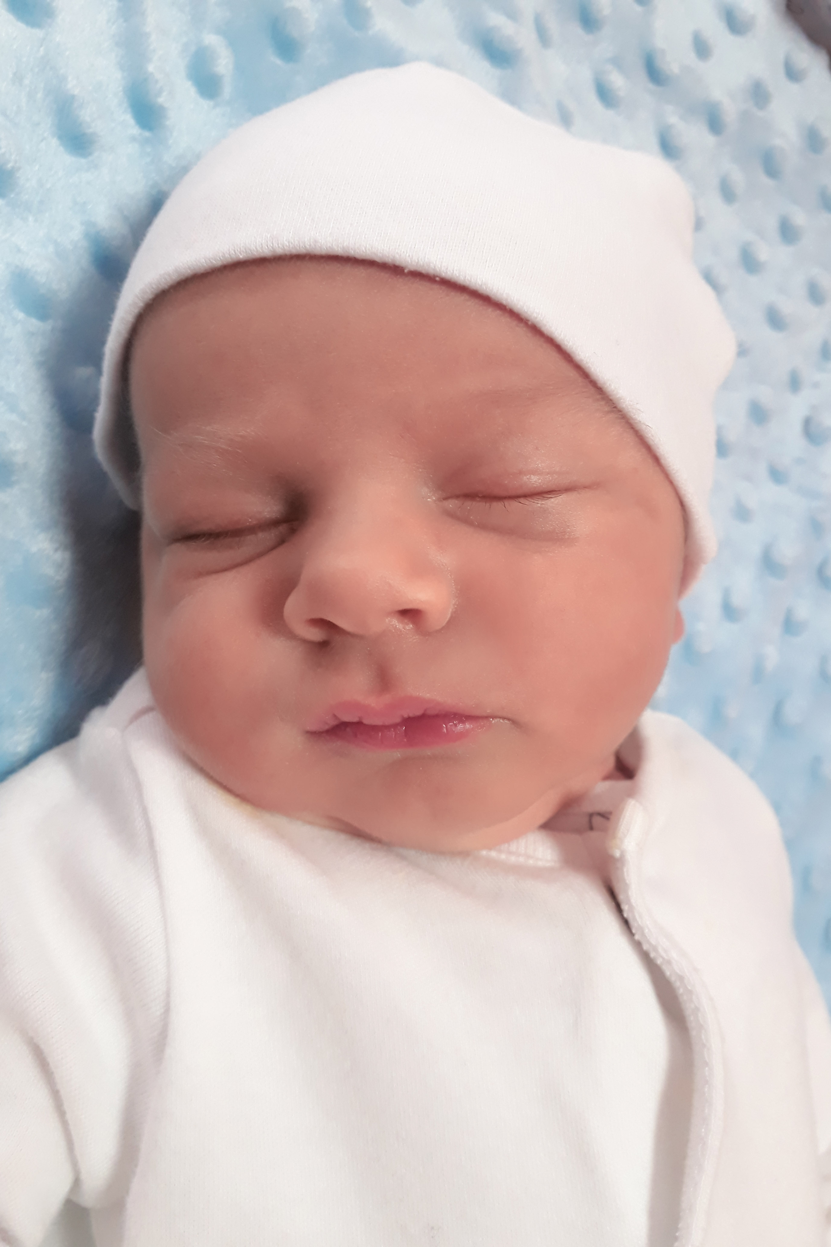 Milan Kanigowski, syn Wiolety i Mateusza, ur. 07.06.2022, godz. 11:22, Jakubów