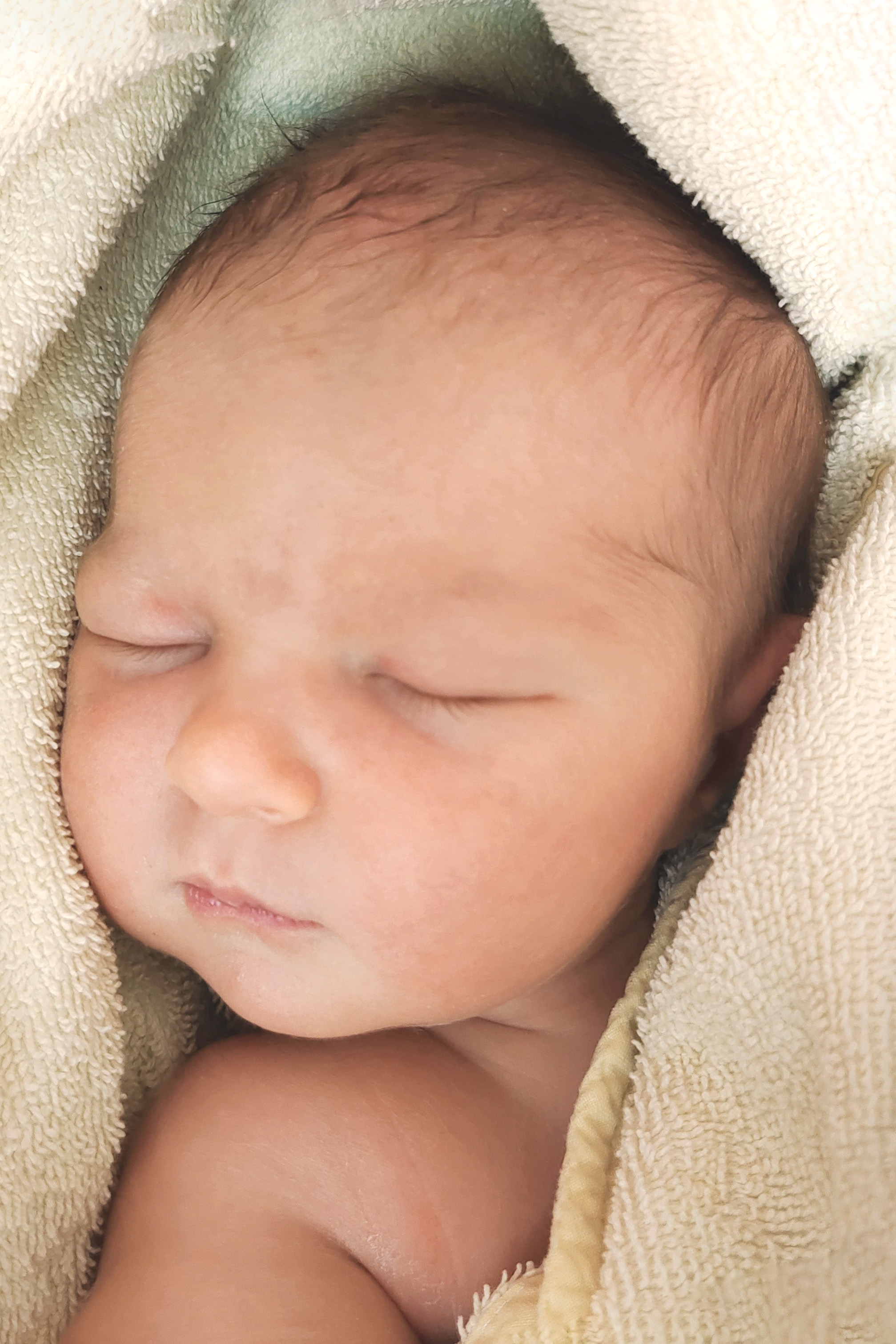 Nela Lipińska, córka Patrycji i Szymona, siostra Joasi, ur. 09.04.2022, godz. 5:14, Ładzyń